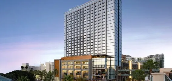 Construction firms prepare Tampa for Super Bowl spotlight | Construction Dive