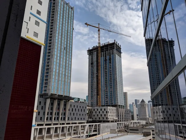Second, Taller Park Line Tower Tops Off At Brightline’s MiamiCentral